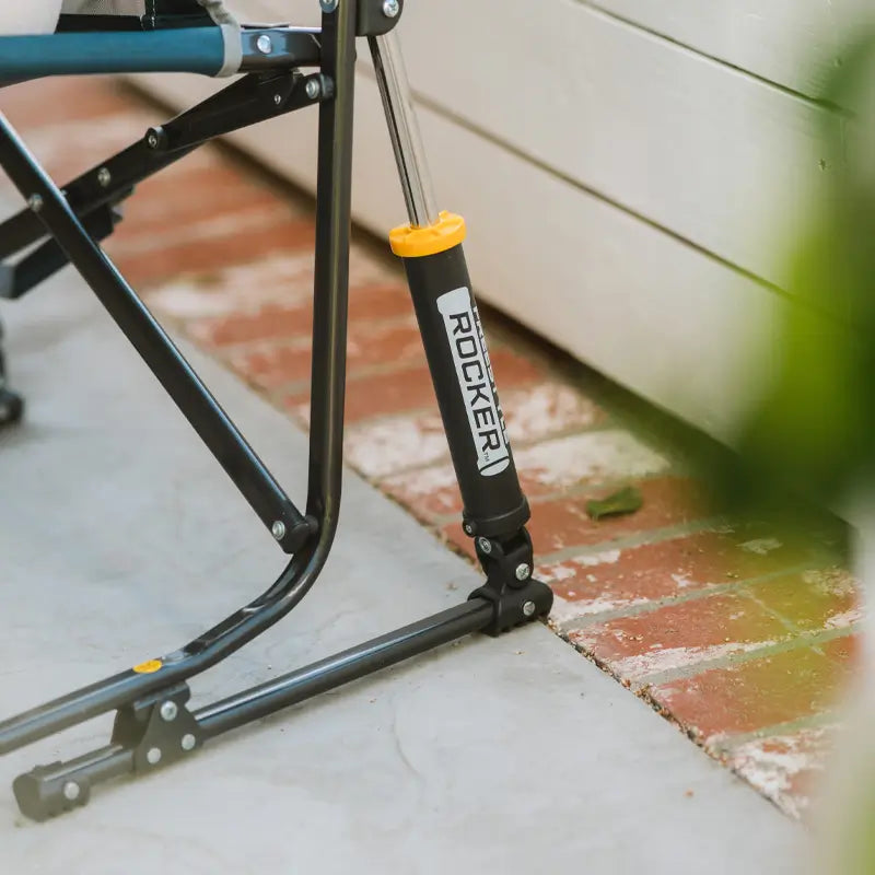 Close-up of the rocker mechanism with "Freestyle Rocker" label on the shock.