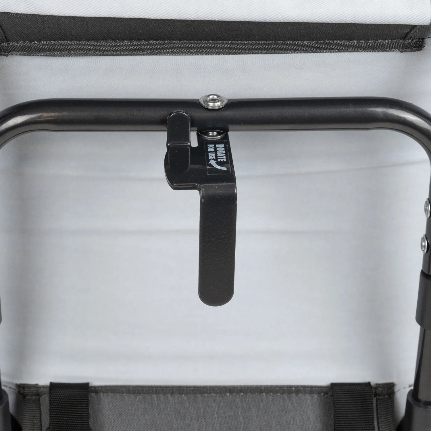 Close-up of the L-hook underneath the dark charcoal Big Comfort Stadium Chair with Armrests 2.0.