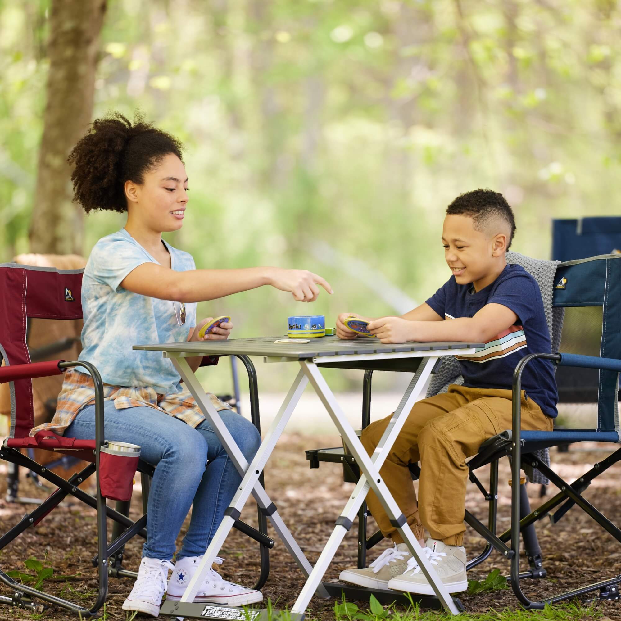 Outdoor folding fashion table