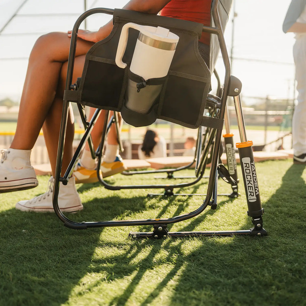 An upclose view of the spring-action rocking technology of the Tandem Rocker. 