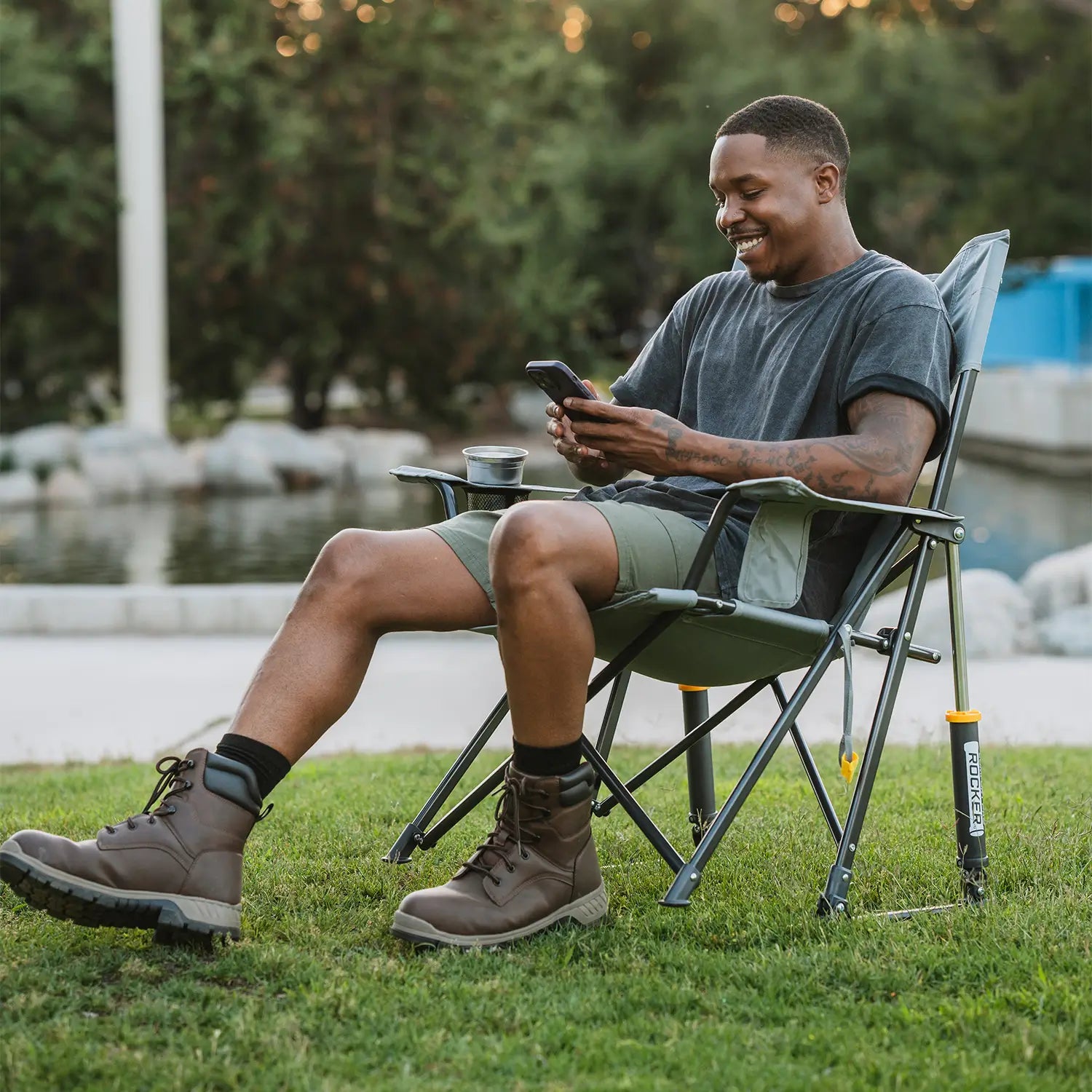 An overview video of the Comfort Pro Rocker. 