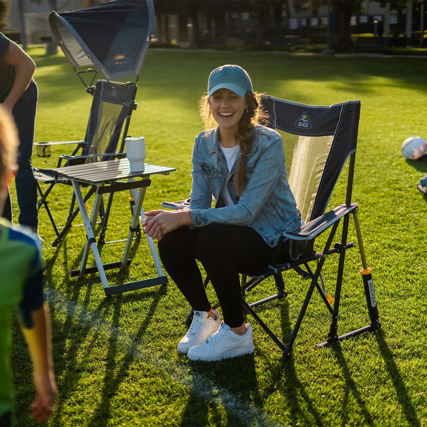 An overview video of the Comfort Pro Rocker. 